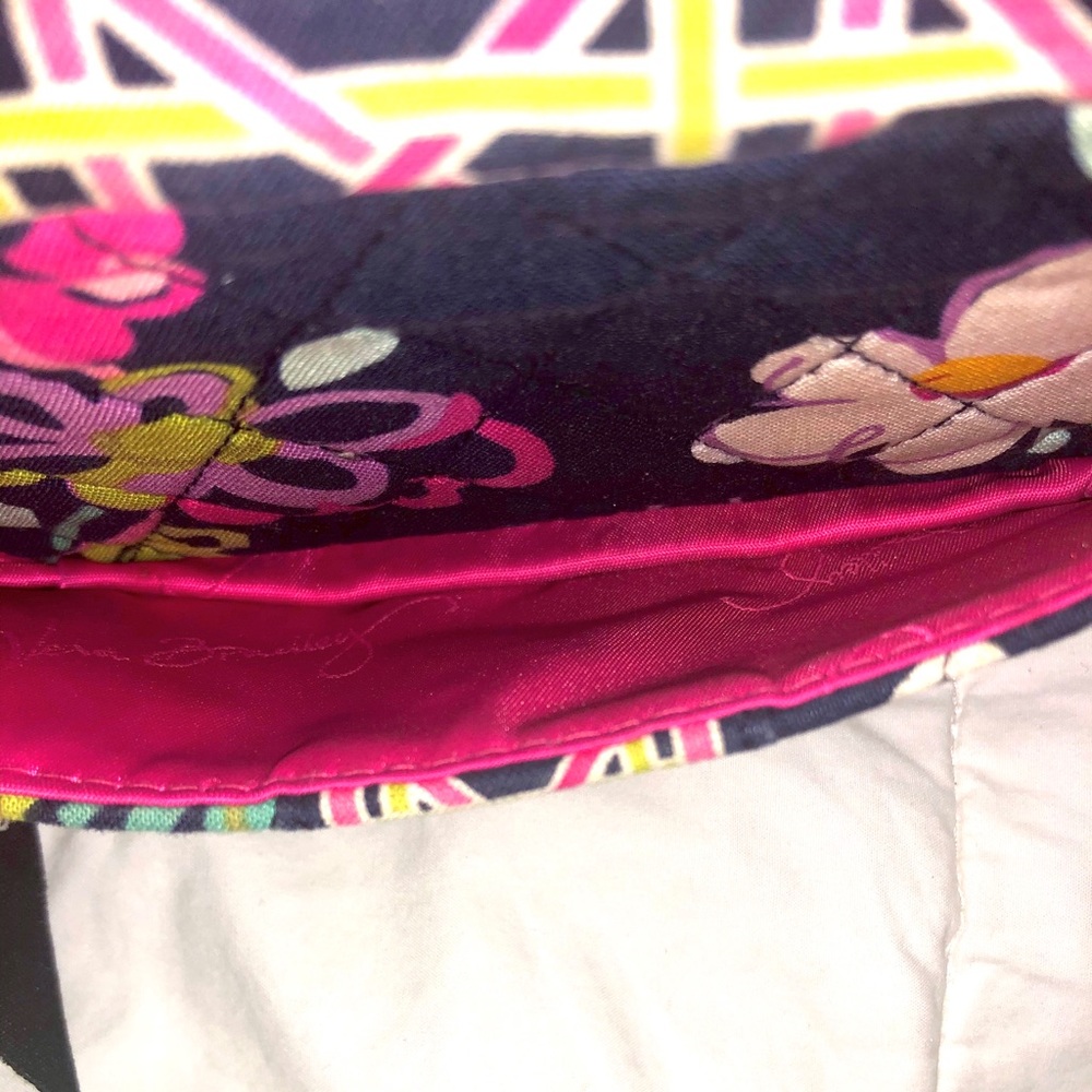 VERA BRADLEY WALLET - Picture 3 of 5